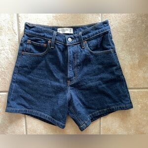 Abercrombie & Fitch dad shorts